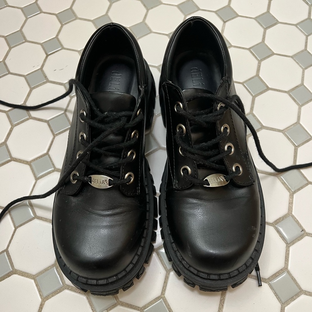 delia’s by dolls kill platform oxfords